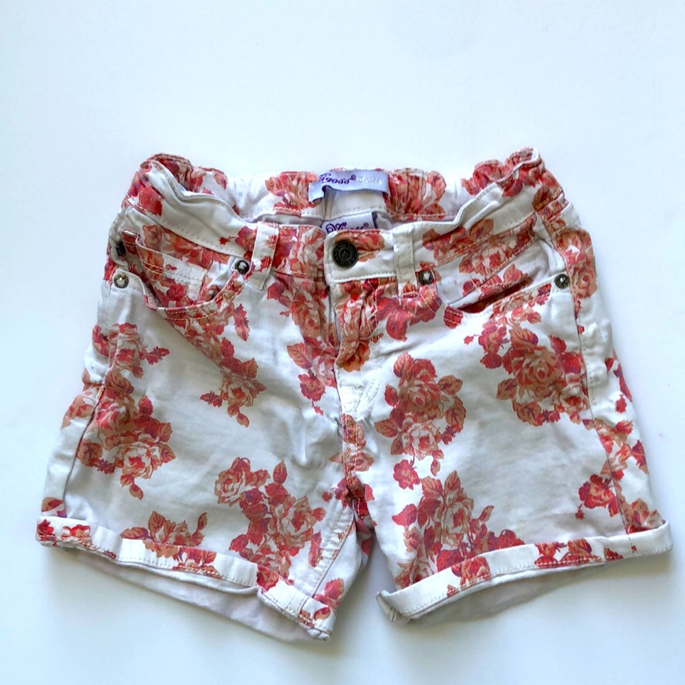 Vigoss‎ Size 12 Shorts White with Flowers